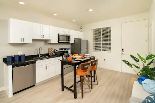 Cabana Aldea - Glendale, AZ - Photo 6