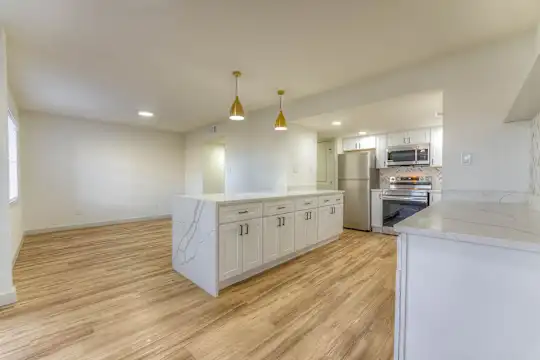 The Garden District Apartments - Germantown, TN - Photo 4