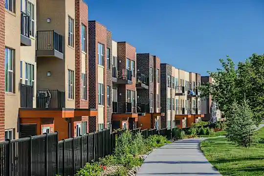 Monaco Row - Denver, CO - Photo 4