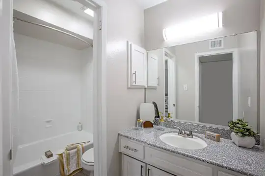 Norte Villas Apartments - Albuquerque, NM - Photo 9