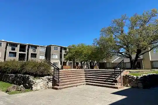 Melody Parc - Dallas, TX - Photo 12