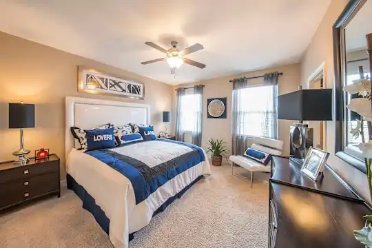 Grand Reserve - Dallas, TX - Photo 12