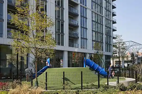 The Apartments at Lincoln Common - Chicago, IL - Photo 43