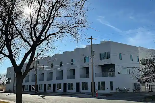 Newport Townhouses - Denver, CO - Photo 2