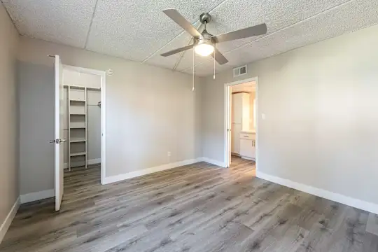 Arcadia Villa Apartments - Phoenix, AZ - Photo 9