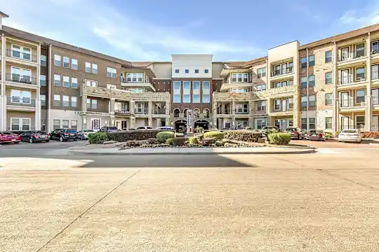 Landmark On Lovers - Dallas, TX - Photo 15