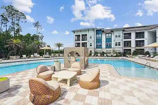 Tropia Luxury Apartments - Jacksonville, FL - Photo 6