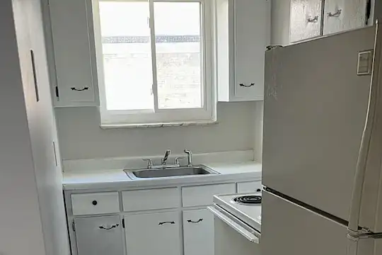 2614 Montana Ave - Cincinnati, OH - Photo 4