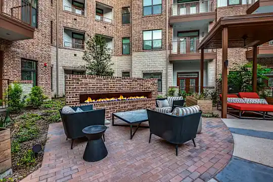 Lenox Dentwood - Dallas, TX - Photo 34