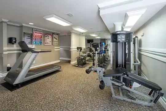 The Elms At Kingstowne - Alexandria, VA - Photo 11