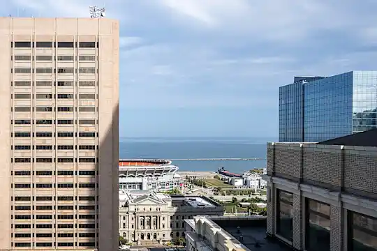 The Standard - Cleveland, OH - Photo 11