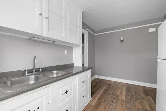 Colvin View Apartments - Buffalo, NY - Photo 22