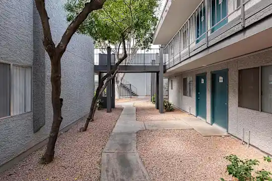 Camelback Cove Apartments - Phoenix, AZ - Photo 30