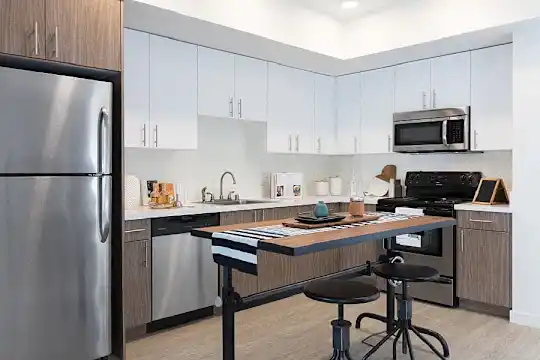 Foundry Commons - San Jose, CA - Photo 4