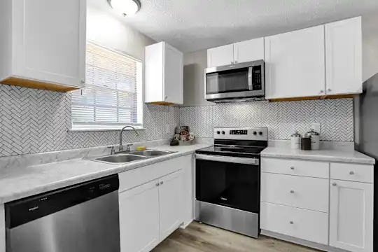 Rhodes Townhomes - Memphis, TN - Photo 1