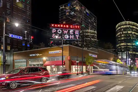 One Light Luxury Apartments - Kansas City, MO - Photo 25