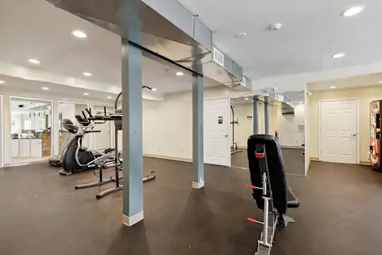Woodcrest - Kansas City, MO - Photo 25