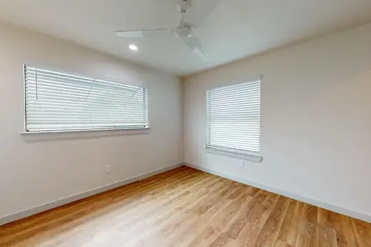 Lakewood Village - Dallas, TX - Photo 36
