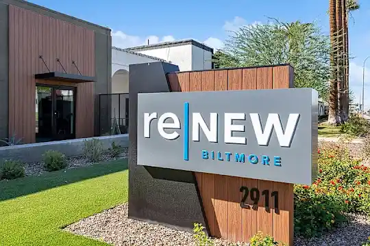 ReNew Biltmore - Phoenix, AZ - Photo 44
