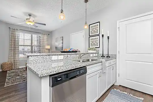 Summit Crossing - Kansas City, MO - Photo 26