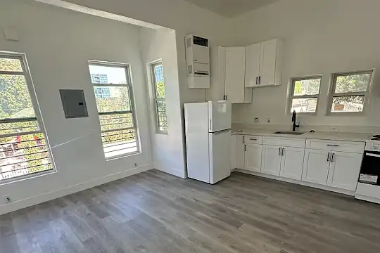426 W San Fernando Street - San Jose, CA - Photo 5