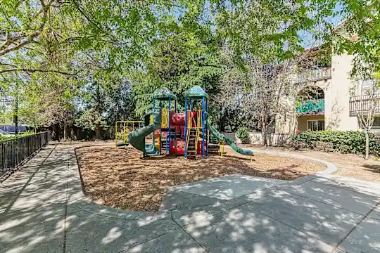 Hacienda Creek Senior Apartments - San Jose, CA - Photo 18