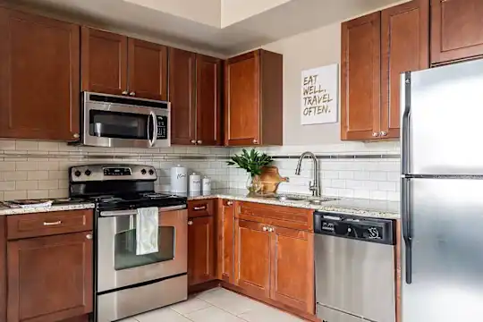 Hibernia Tower Apartments - New Orleans, LA - Photo 7