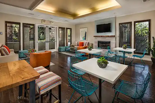 Colonnade - Riverside, CA - Photo 37