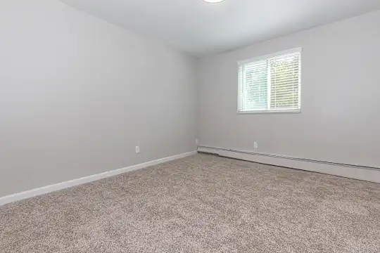 Monroe - Colorado Springs, CO - Photo 3
