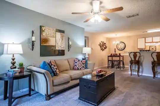 The Summit Apartments - Memphis, TN - Photo 3