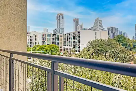Cole Apartments - Austin, TX - Photo 2