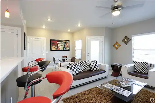 Moderno Village Apartments and Town Homes - El Paso, TX - Photo 17