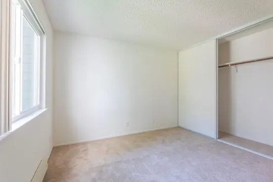 Amberwood - San Jose, CA - Photo 6