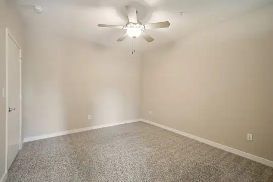 Cole Apartments - Austin, TX - Photo 37