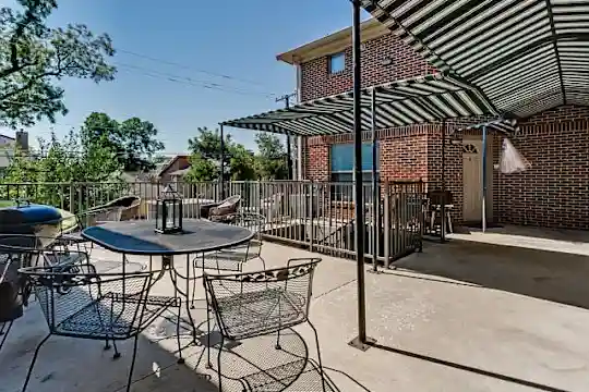 McFarlin Place Apartments - Dallas, TX - Photo 5