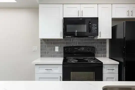 Camelback Cove Apartments - Phoenix, AZ - Photo 3
