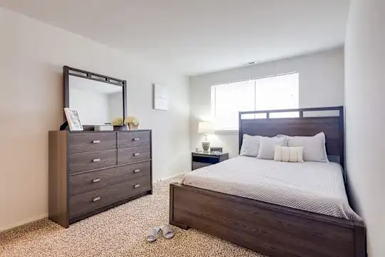 Hazelwood Homes - Baltimore, MD - Photo 10