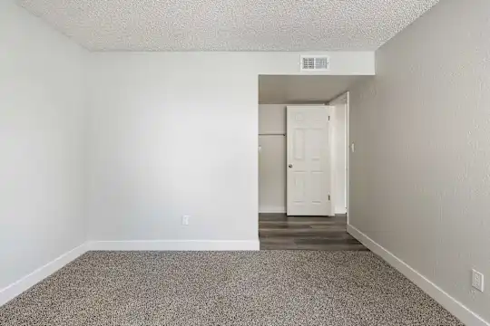 Camelback Cove Apartments - Phoenix, AZ - Photo 6