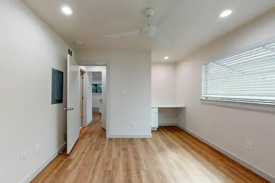 Lakewood Village - Dallas, TX - Photo 31