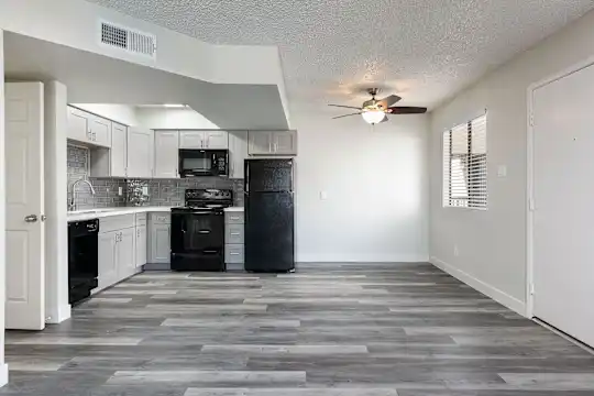 Stonybrook Apartments - Phoenix, AZ - Photo 6
