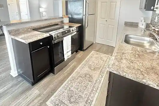 Campbell Plaza Apartments - Campbell, CA - Photo 15