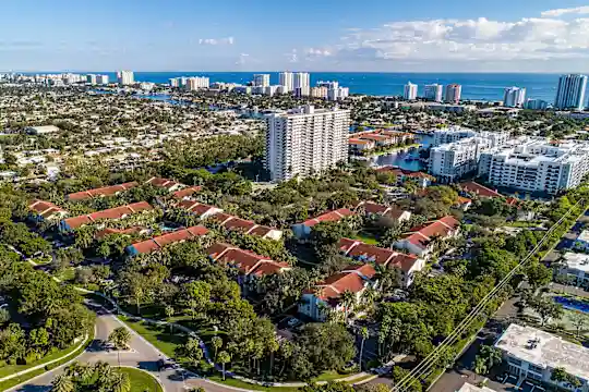 10X Port Royale - Fort Lauderdale, FL - Photo 5