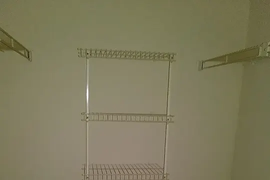 Lees Crossing Apartments - Cincinnati, OH - Photo 10