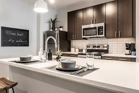 Gallerie Apartments - Kansas City, MO - Photo 8