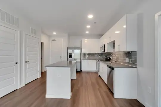LakePointe - Charlotte, NC - Photo 29