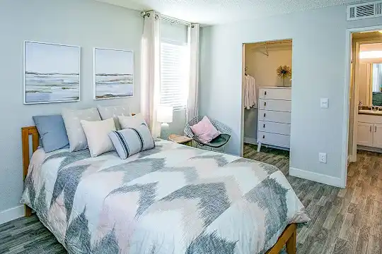 St. Lucia Apartment Homes - Las Vegas, NV - Photo 8