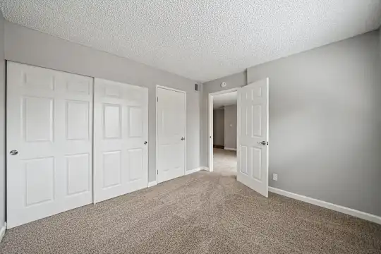 La Valencia Apartment Homes - Campbell, CA - Photo 12