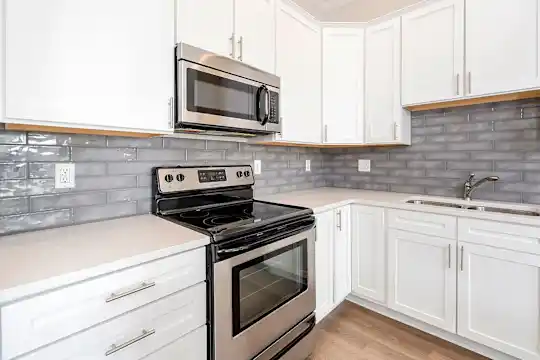 Harrison Park Apartments - Columbus, OH - Photo 3