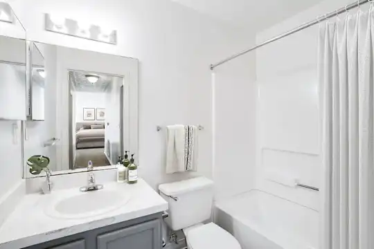 Hampton Ridge Apartments - Jacksonville, FL - Photo 14