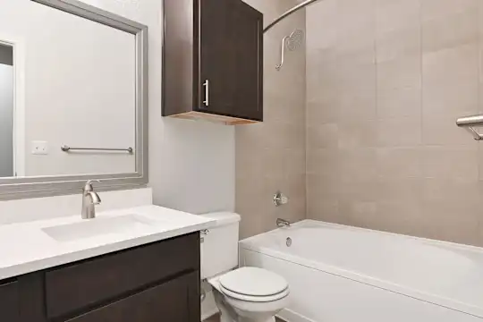 Carrara at Cole - Dallas, TX - Photo 12
